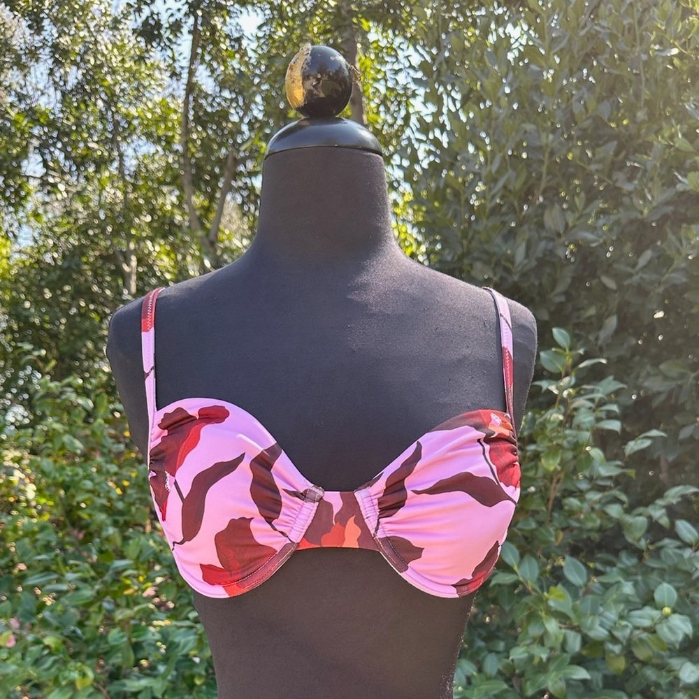 NWOT Sanctuary underwire bikini top -  size S